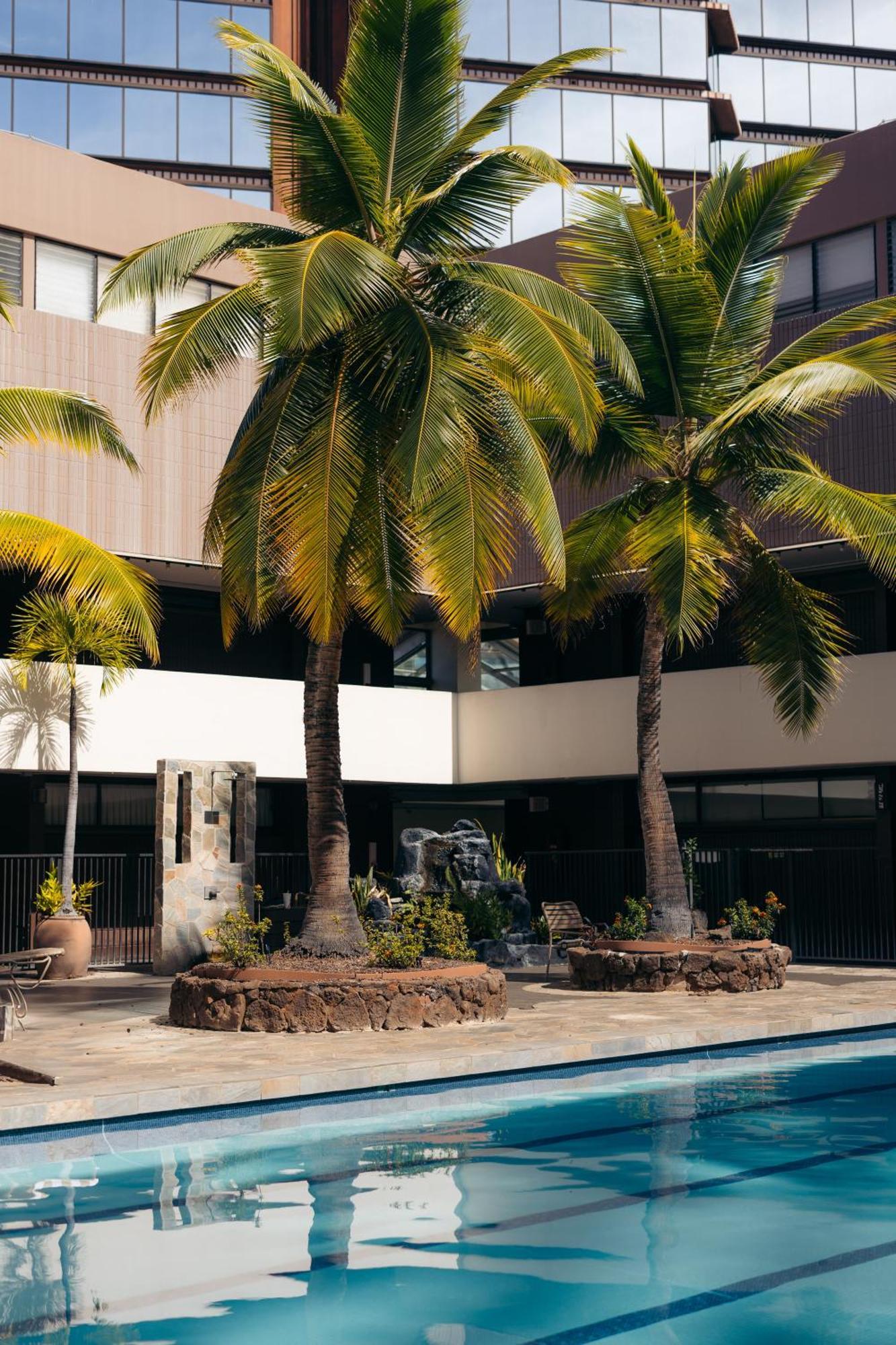 Bishop Suites At Executive Centre Honolulu Exterior photo
