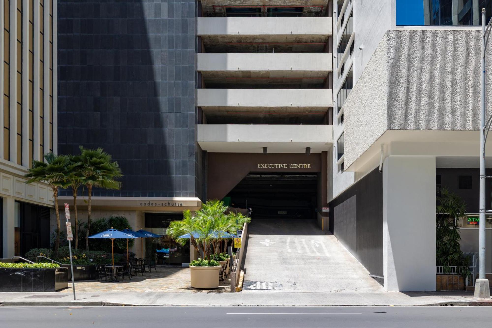 Bishop Suites At Executive Centre Honolulu Exterior photo