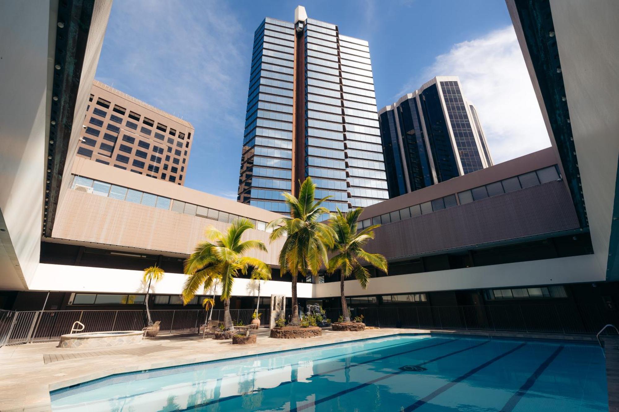 Bishop Suites At Executive Centre Honolulu Exterior photo
